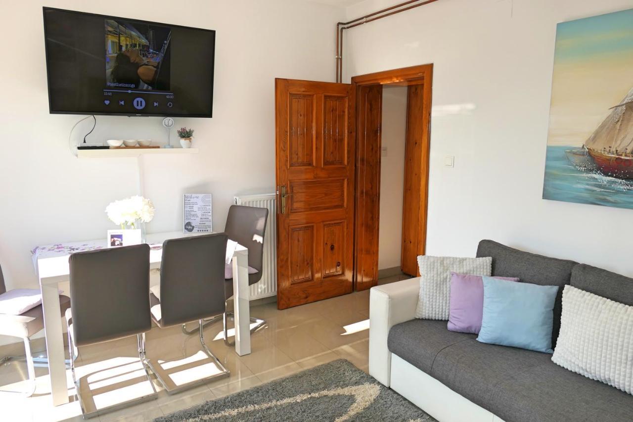 Apartment Laura Сень Экстерьер фото