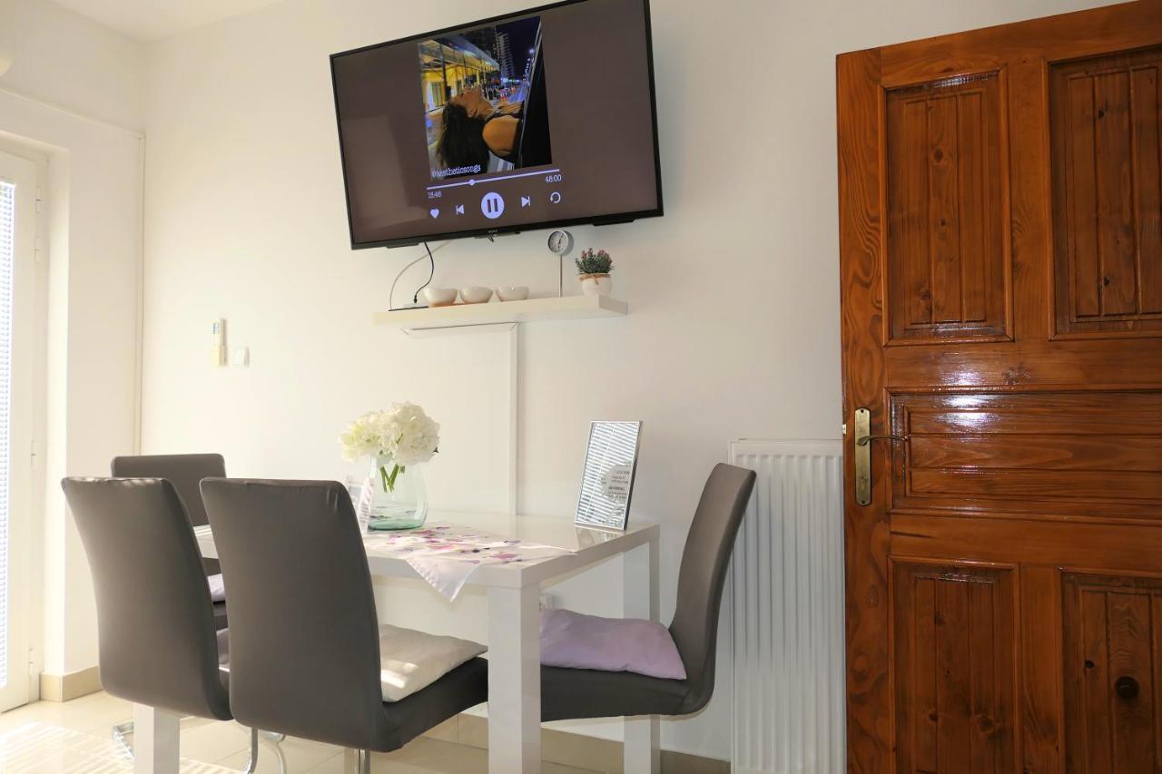 Apartment Laura Сень Экстерьер фото