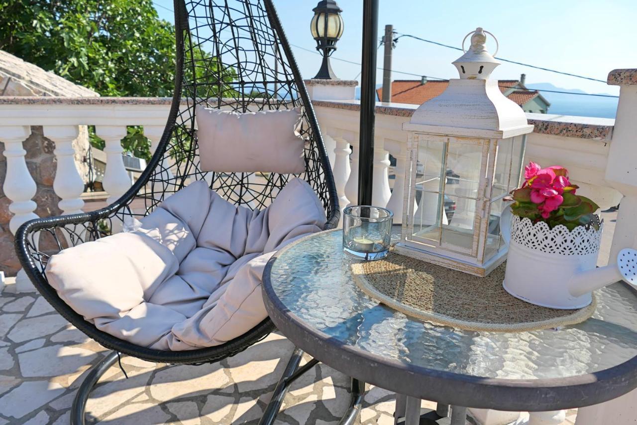 Apartment Laura Сень Экстерьер фото