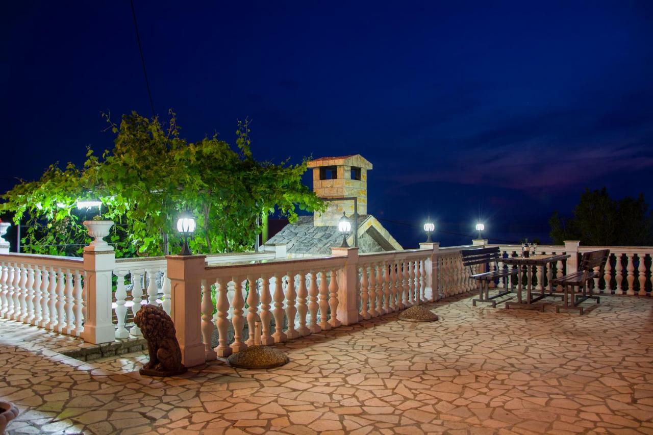 Apartment Laura Сень Экстерьер фото
