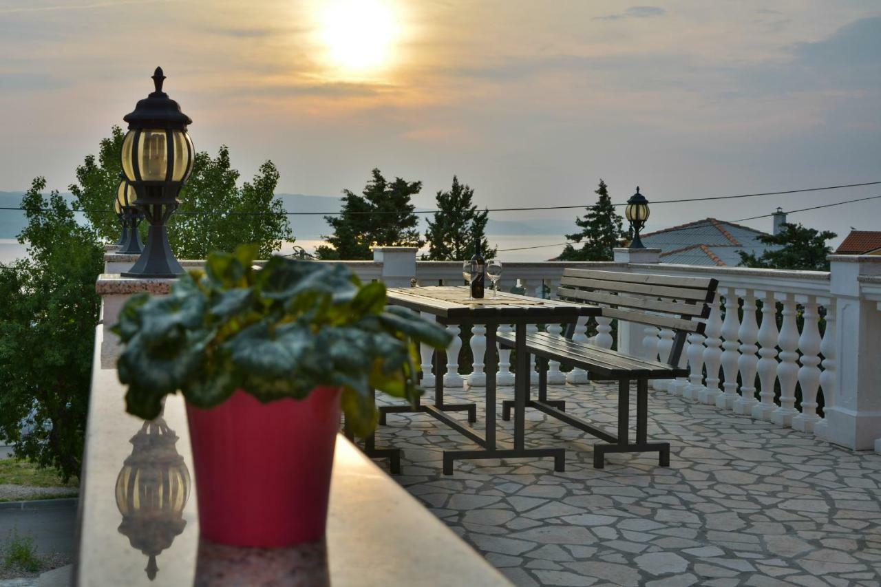 Apartment Laura Сень Экстерьер фото